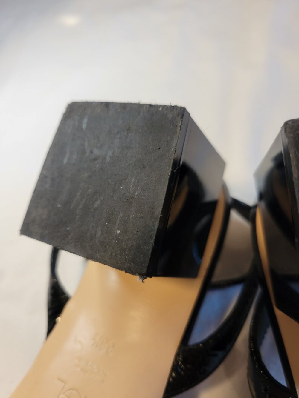 AGL Black Patent Leather Square Toe Block Heel Ankle Strap Sandals EU 38.5 Italy - Picture 10 of 12